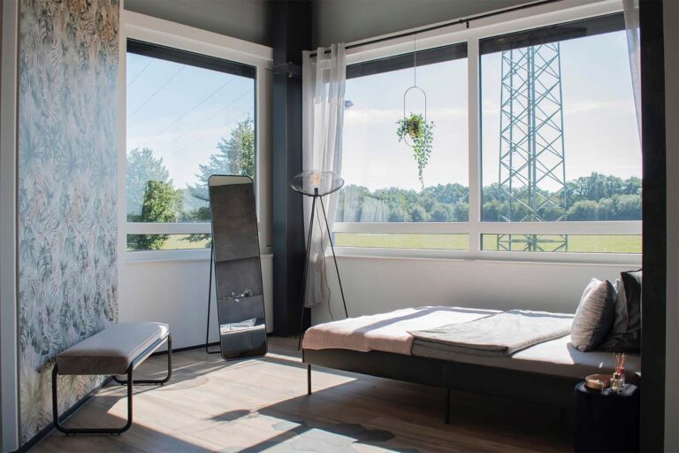 Wilhelm-Fliesenverlag-Cloppenburg-Bodenfliesen-Wandfliesen-Baeder-Sanierung-Westallee-Ausstellung-Fliesen-Schlafzimmer