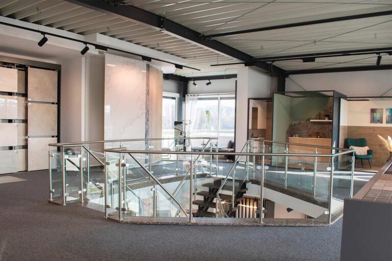 Wilhelm-Fliesenverlag-Cloppenburg-Bodenfliesen-Wandfliesen-Baeder-Sanierung-Westallee-Ausstellung-Obergeschoss