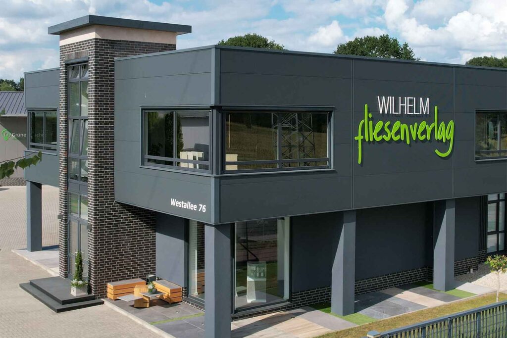 Wilhelm-Fliesenverlag-Cloppenburg-Bodenfliesen-Wandfliesen-Baeder-Sanierung-Westallee-Ausstellung
