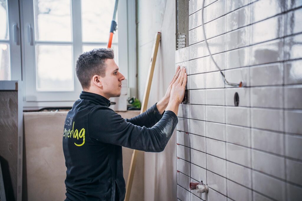 Wilhelm-Fliesenverlag-Cloppenburg-Bodenfliesen-Wandfliesen-Baeder-Sanierung-Westallee-Beratung-Verlegung-Wandfliese