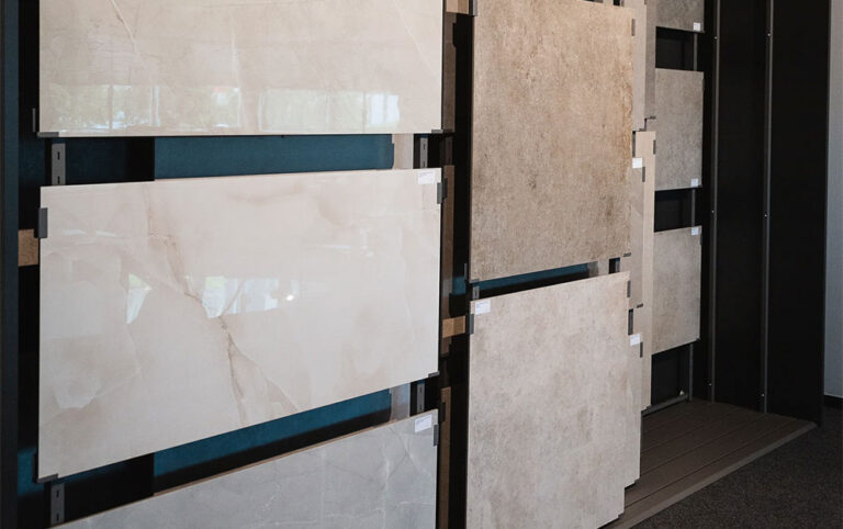 Wilhelm-Fliesenverlag-Cloppenburg-Bodenfliesen-Wandfliesen-Baeder-Sanierung-Westallee-Wandfliese-Grossformatfliesen