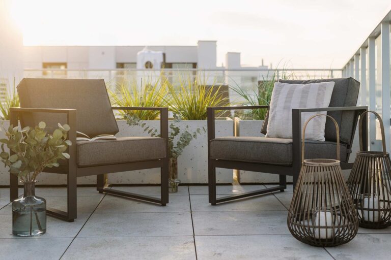 Wilhelm-Fliesenverlag-Cloppenburg-Bodenfliesen-Wandfliesen-Westallee-Balkon-Stelzlager-Fliesen